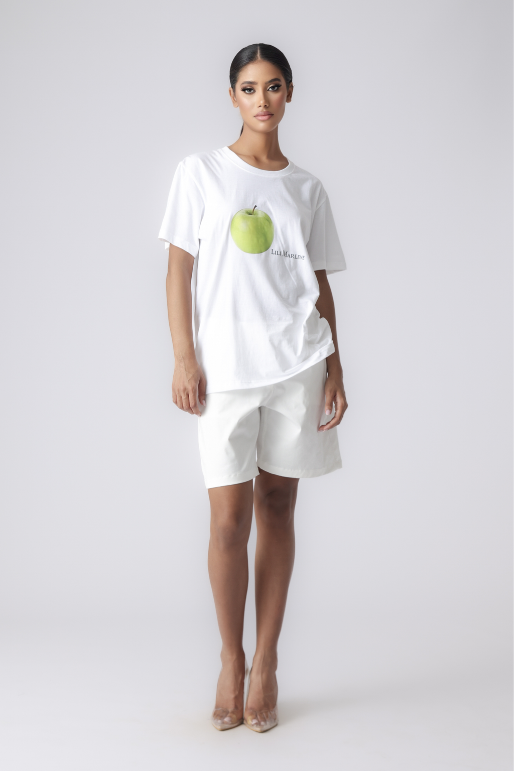 APPLE T-SHIRT