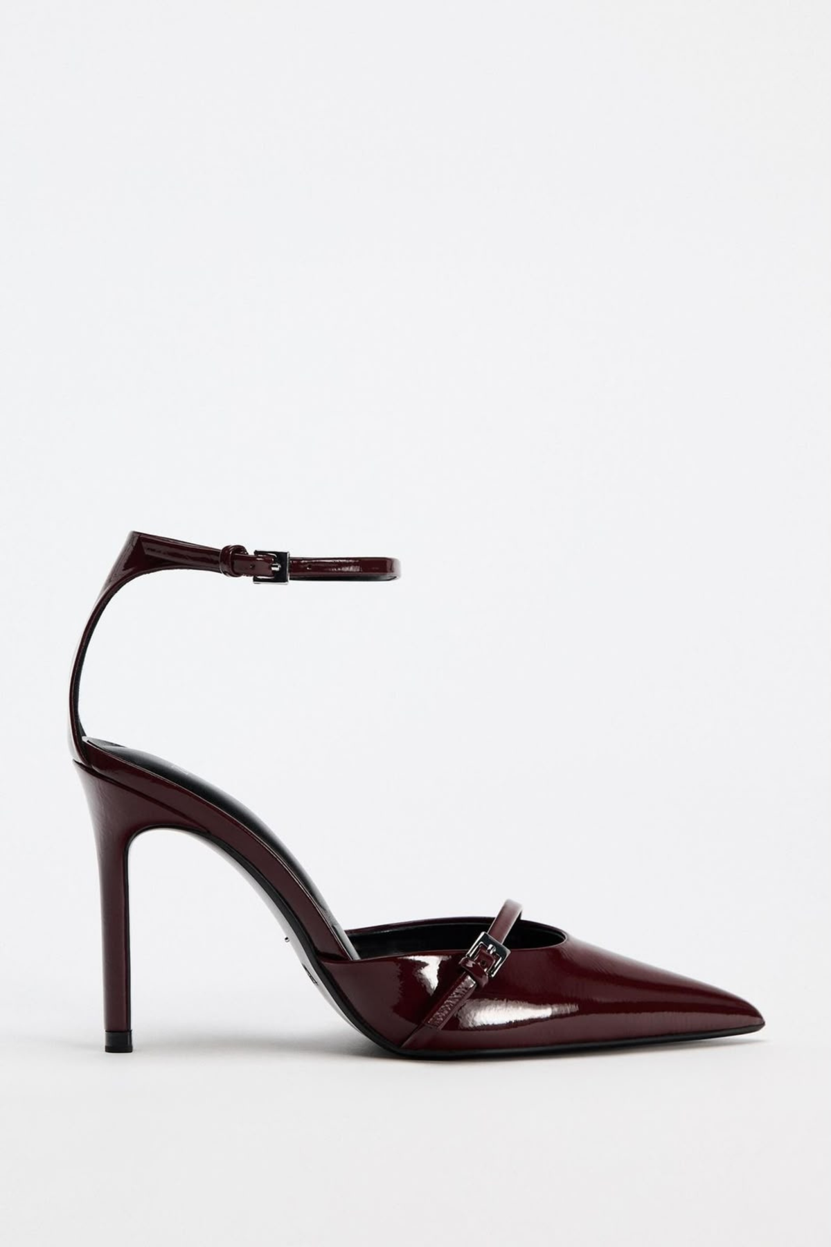 DUNIA HEELS