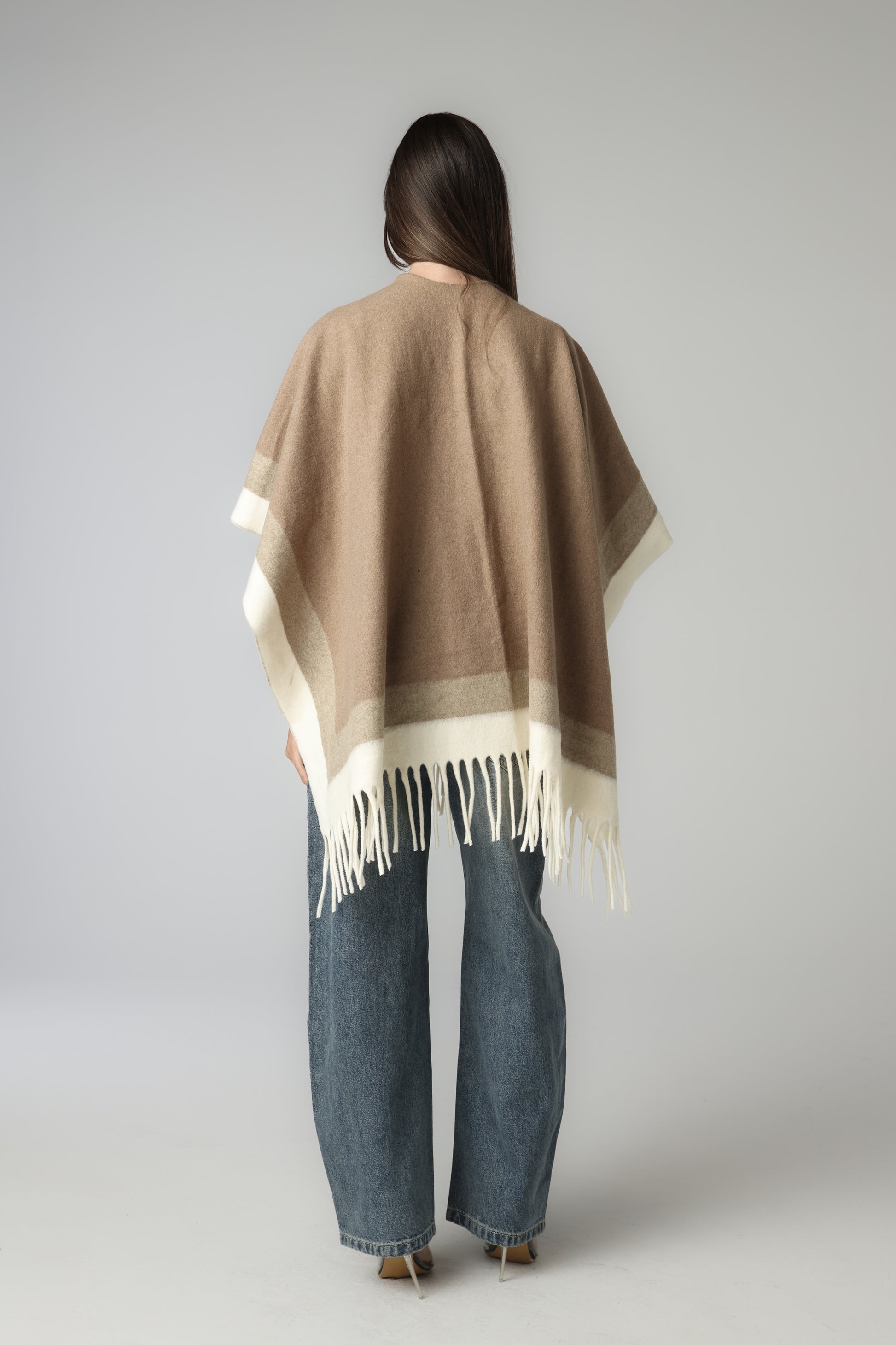 MONTGOMERY PONCHO