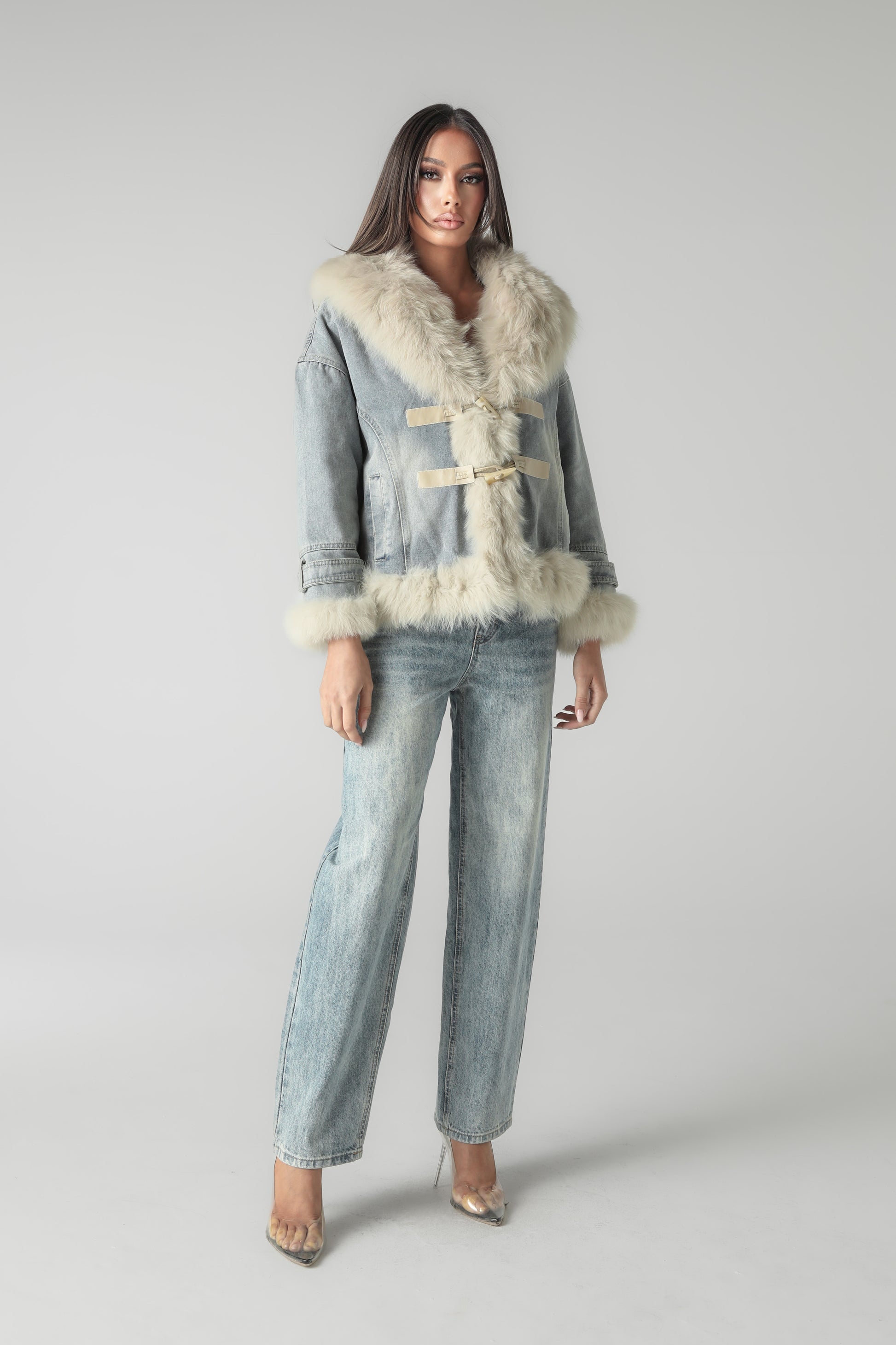 TIMELESS DENIM JEANS