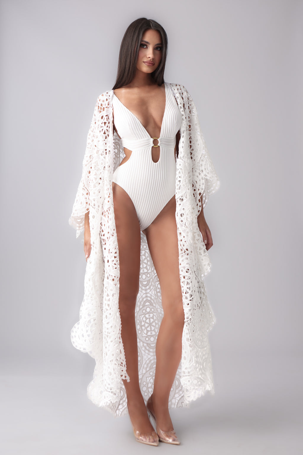 AMALIA COVERUP