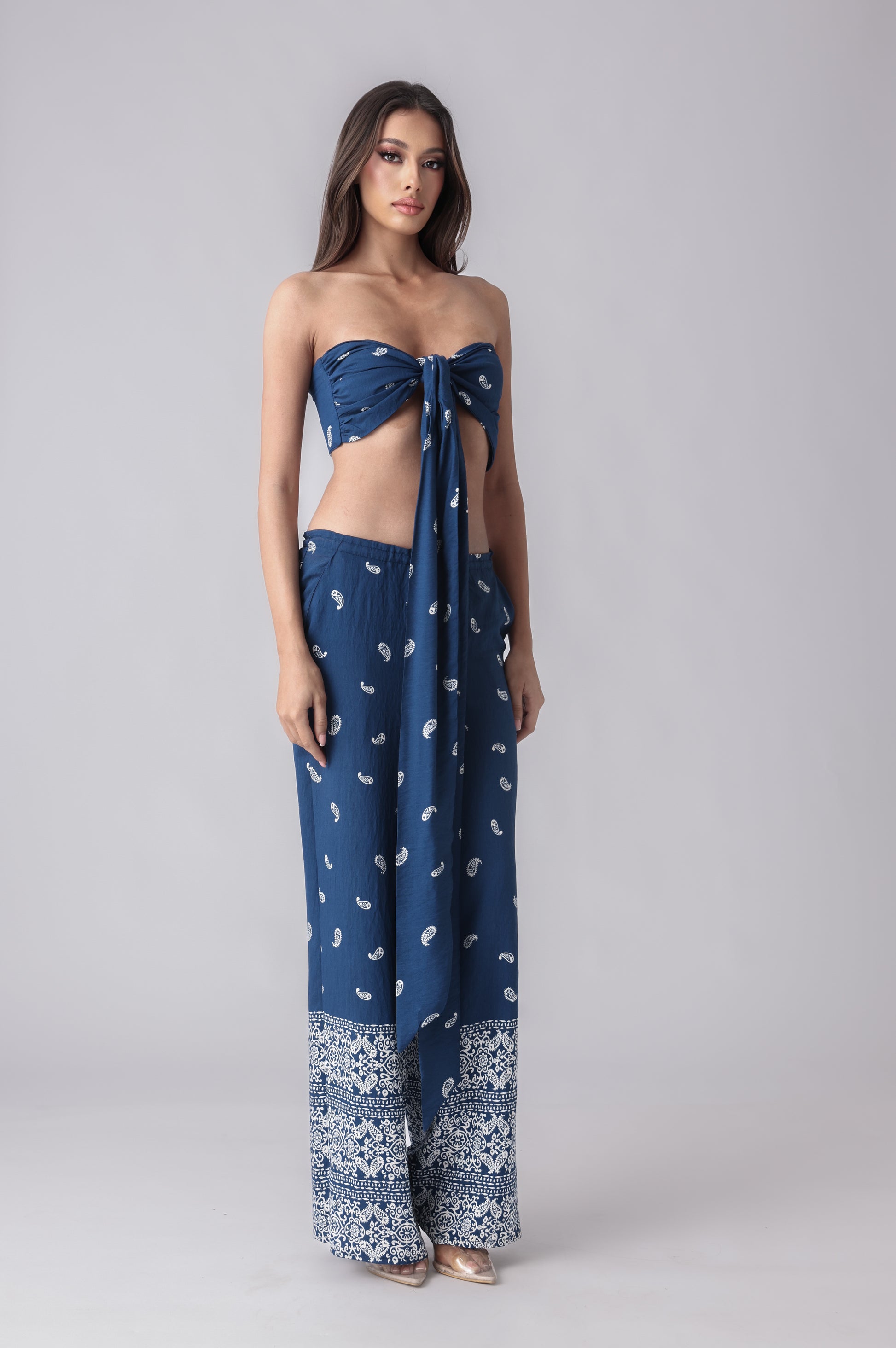 AUDRINA SET