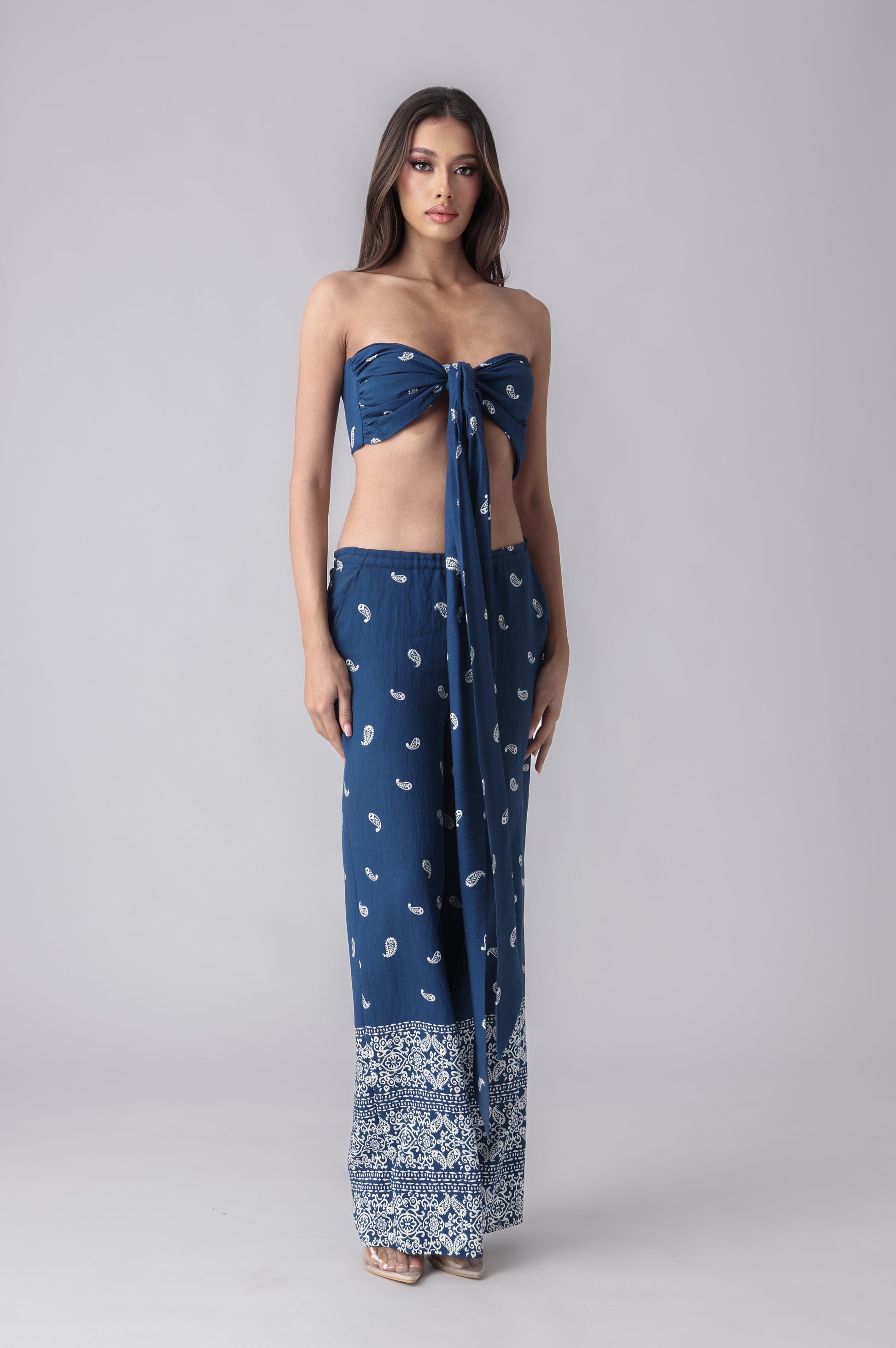 AUDRINA SET
