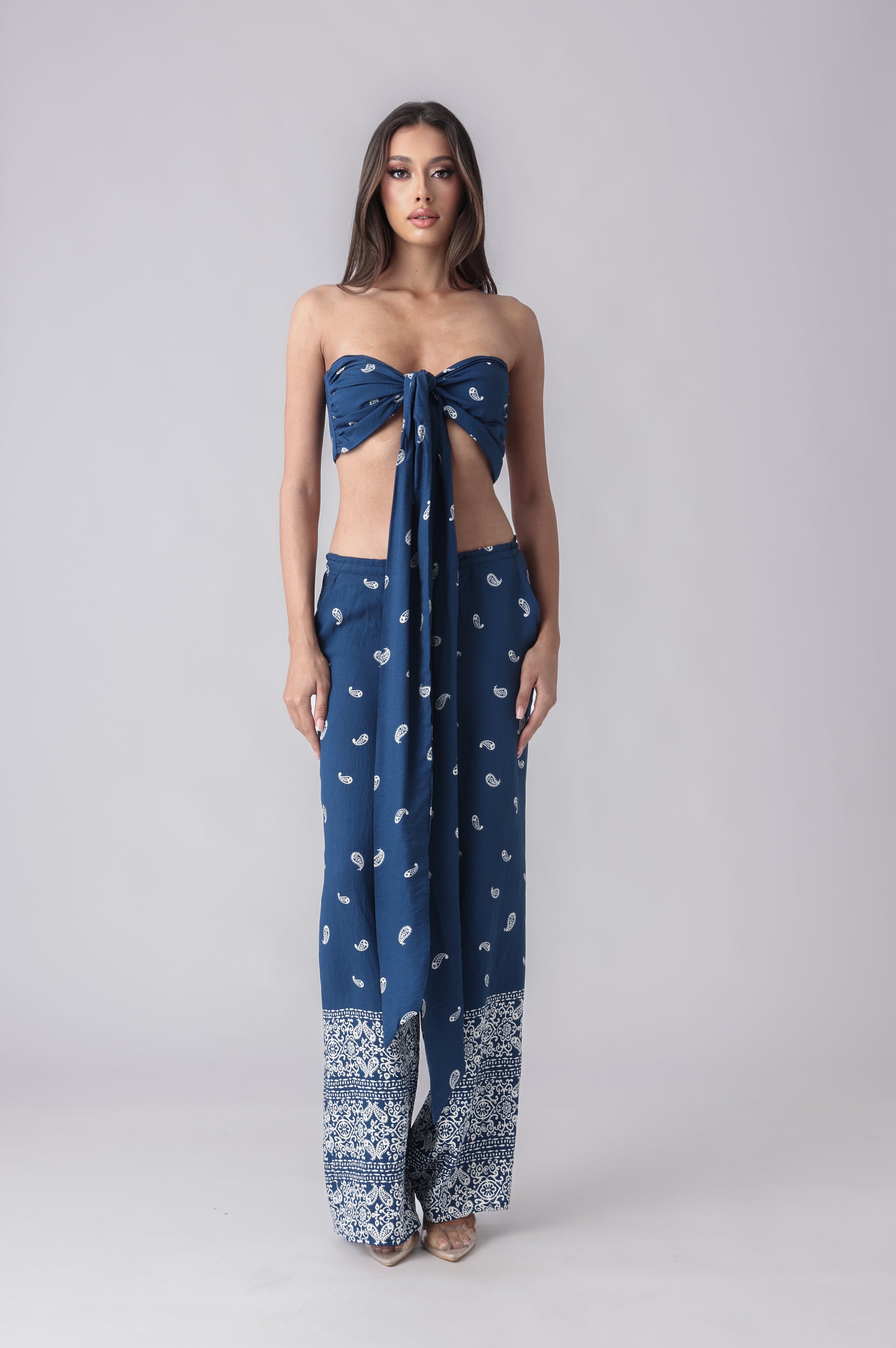 AUDRINA SET