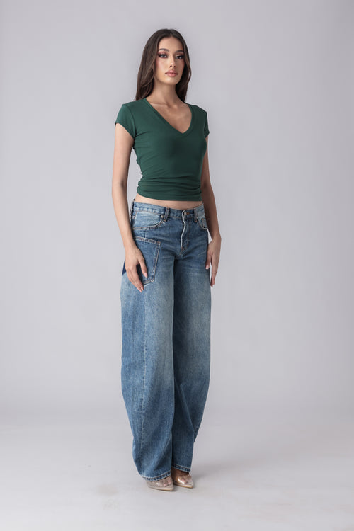 APRIL TOP