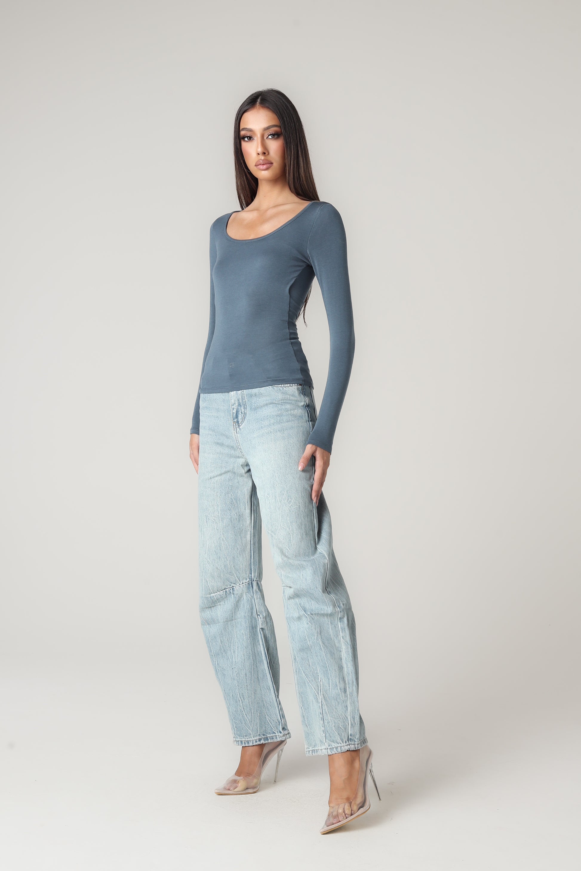 TIMELESS DENIM JEANS