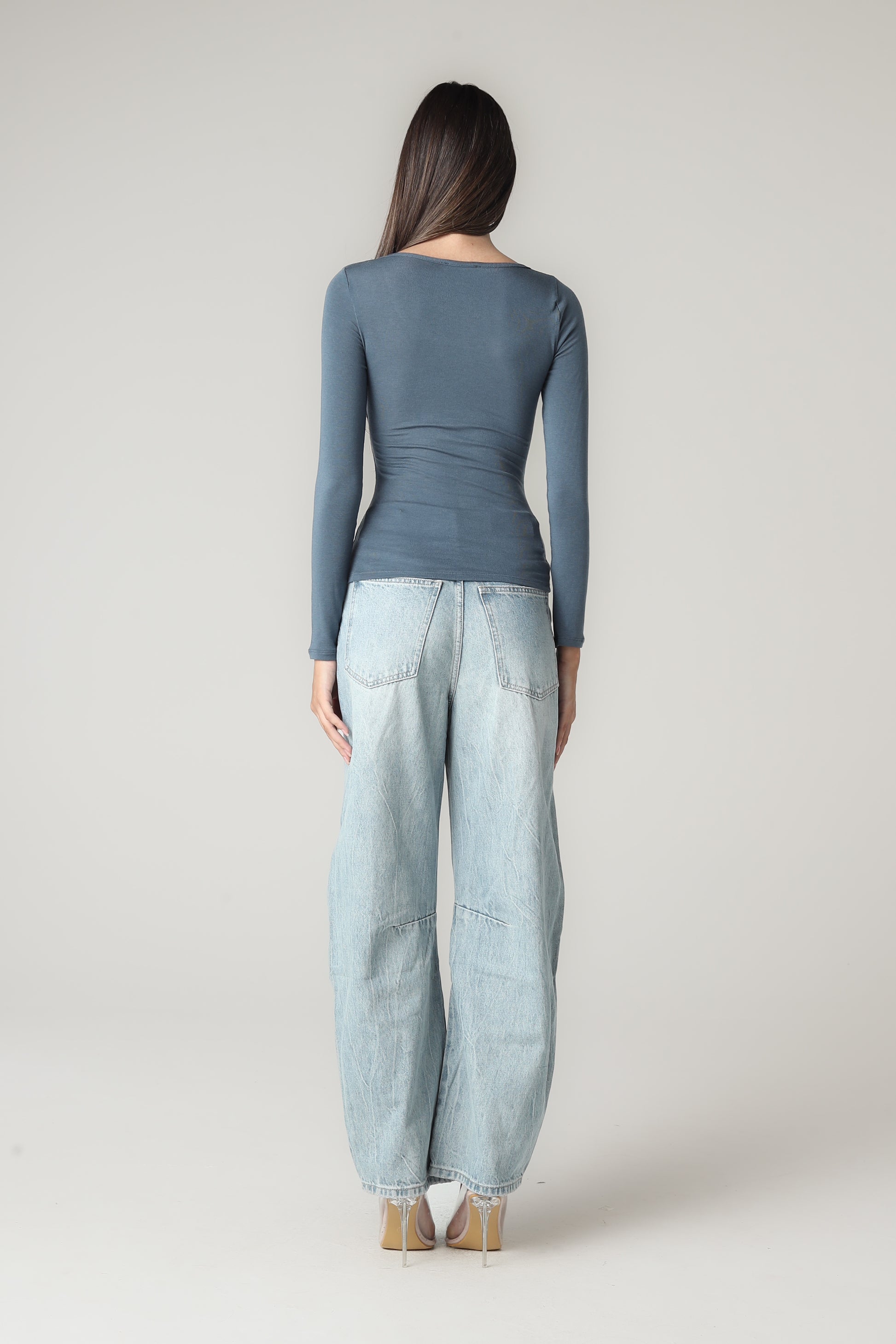 TIMELESS DENIM JEANS