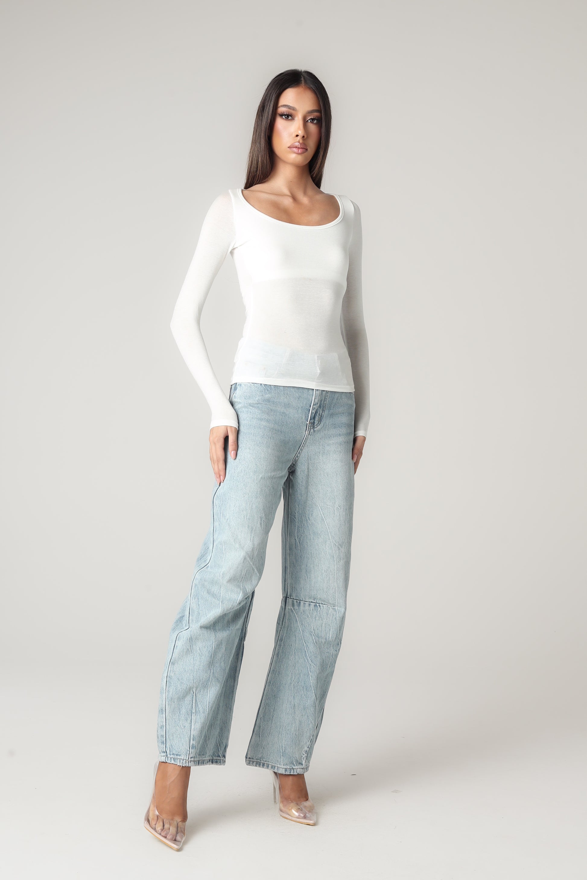 TIMELESS DENIM JEANS
