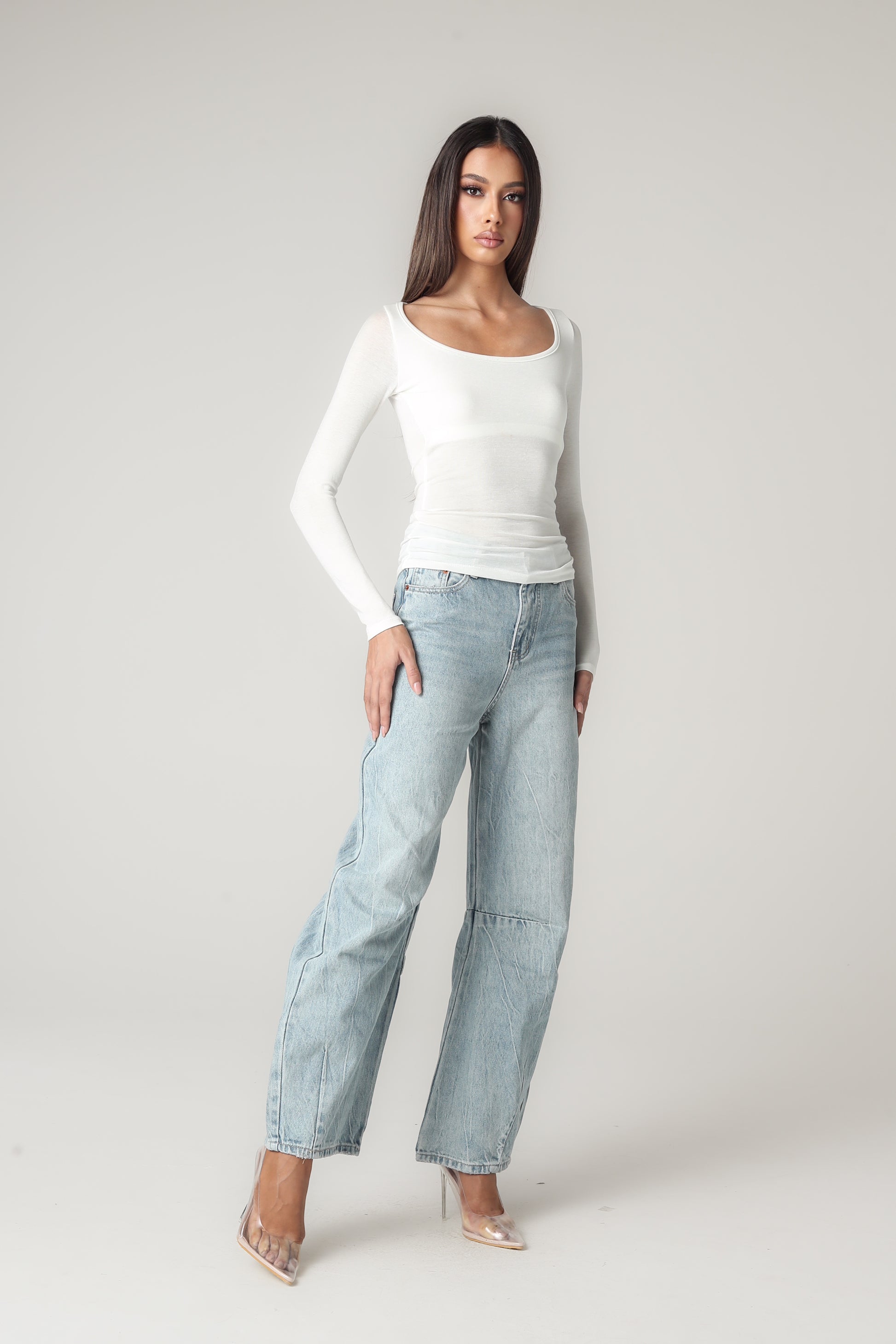 TIMELESS DENIM JEANS
