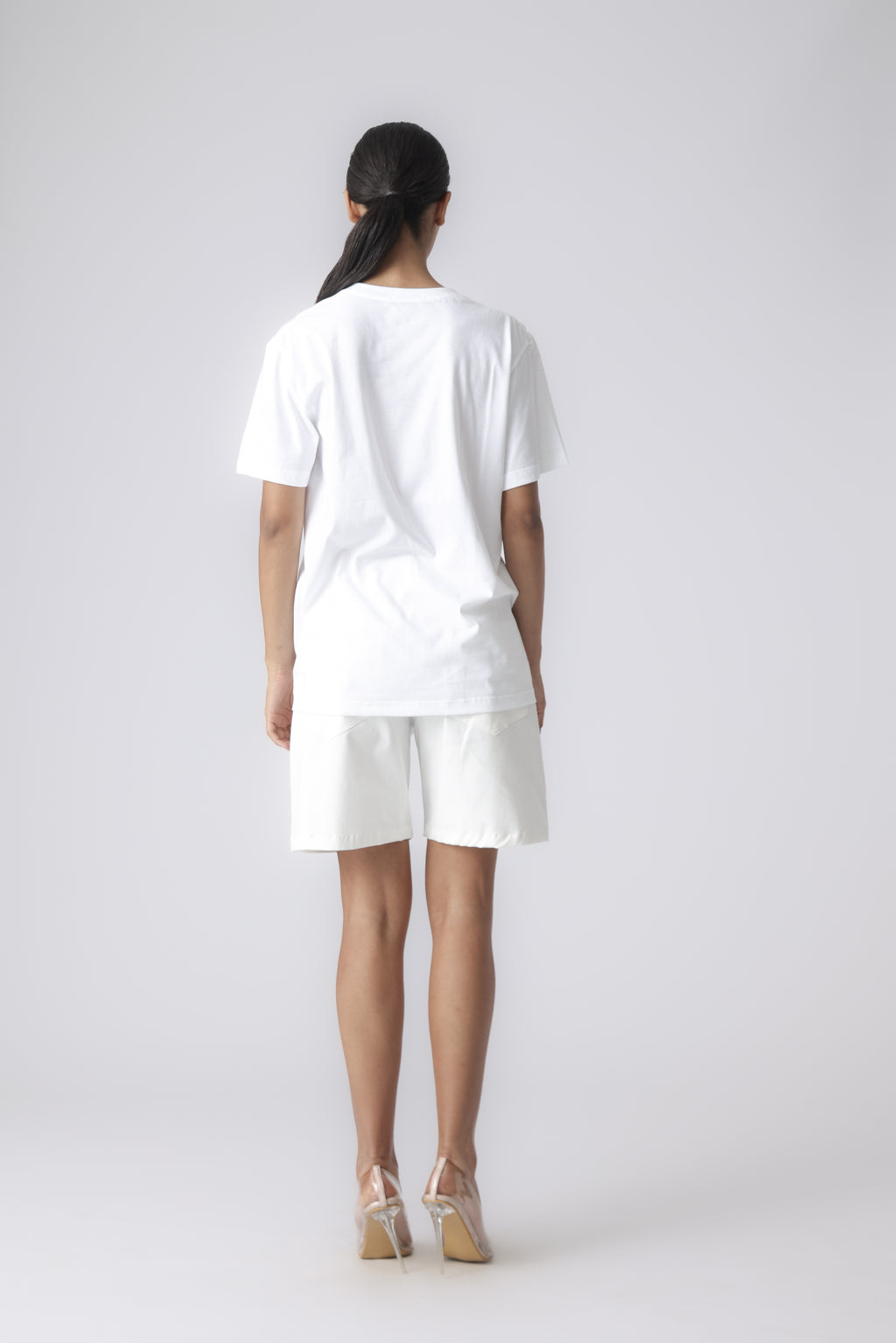 APPLE T-SHIRT