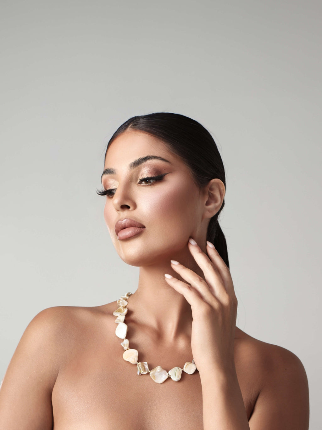 PRIA NECKLACE