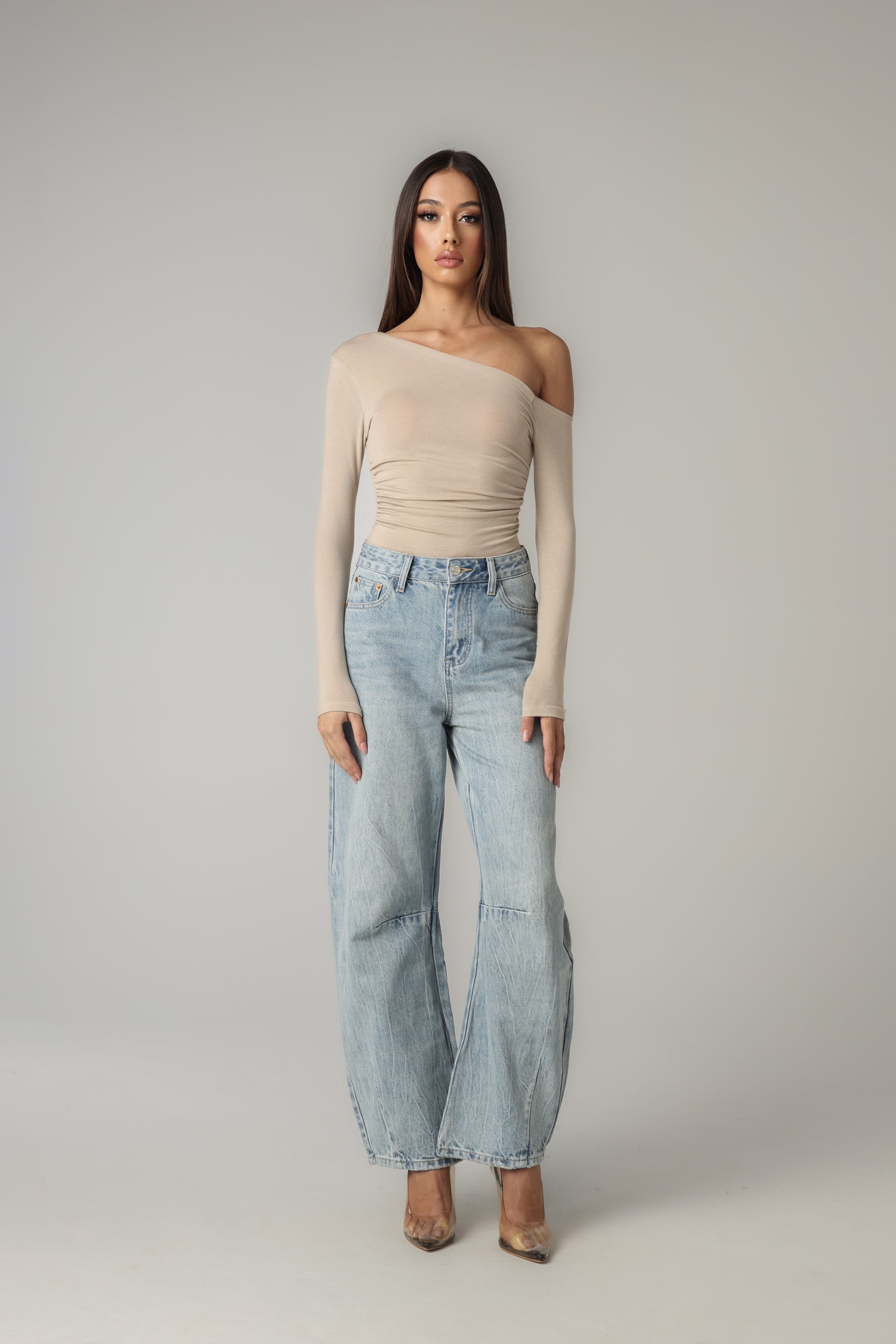 TIMELESS DENIM JEANS