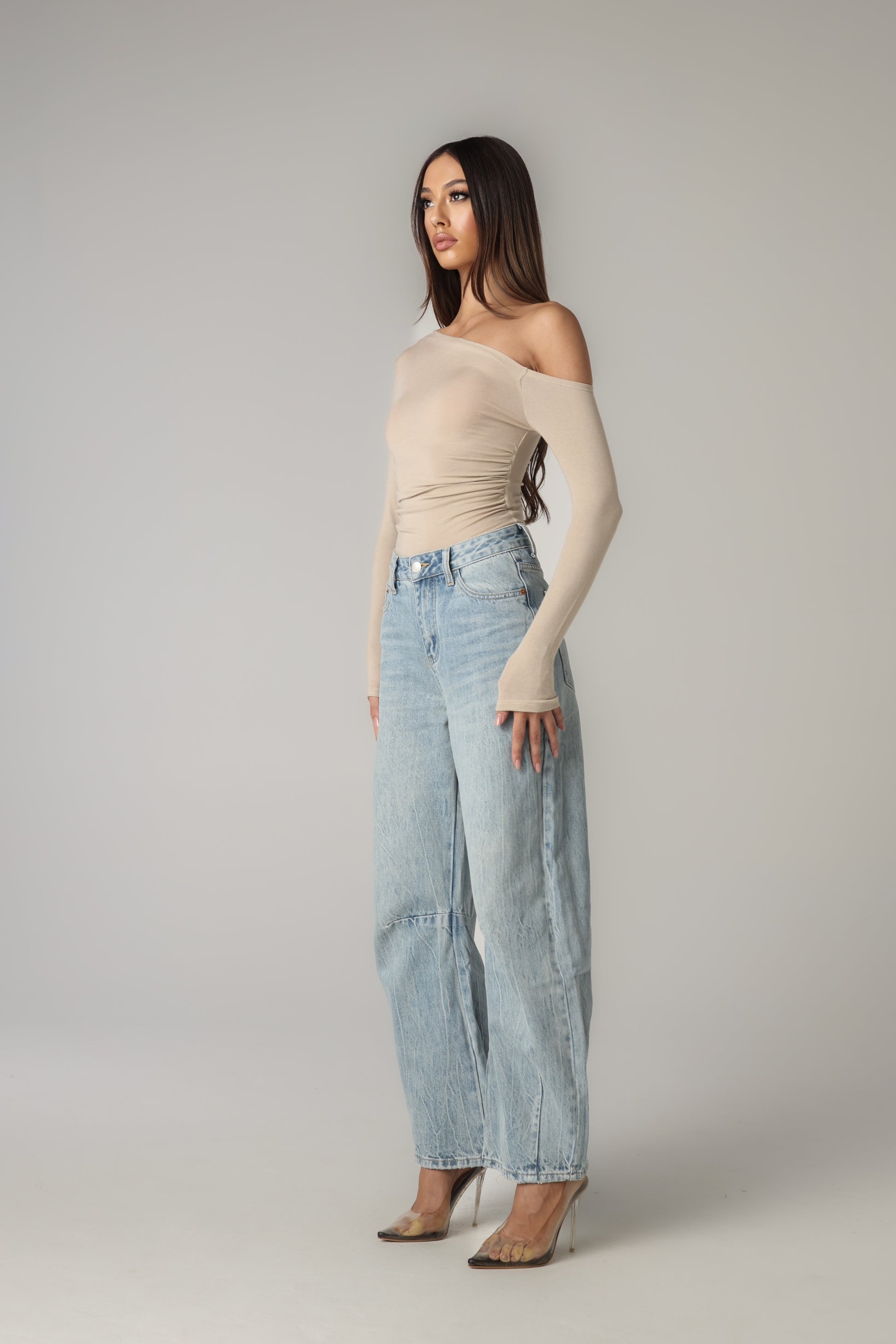 TIMELESS DENIM JEANS