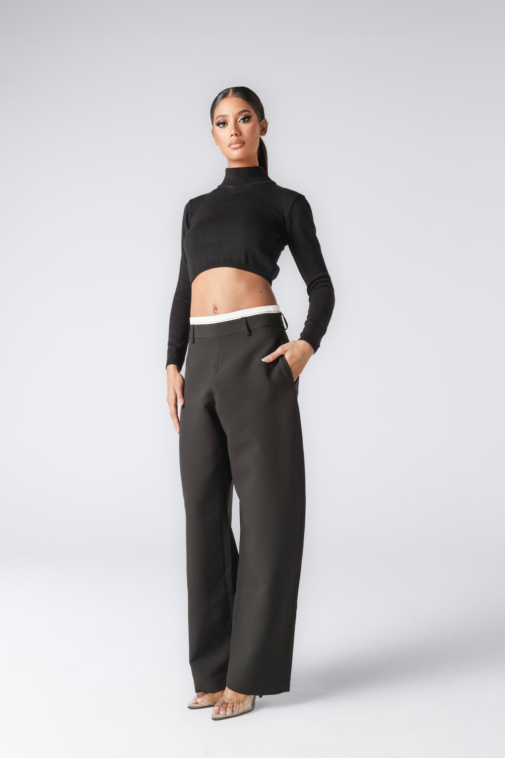 LOGAN CROPTOP