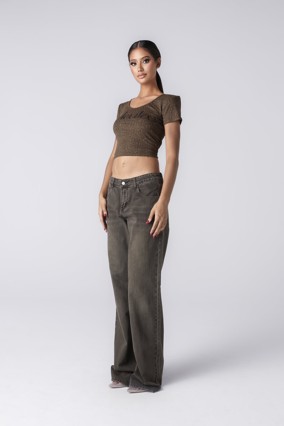 YOKUKU CROPTOP