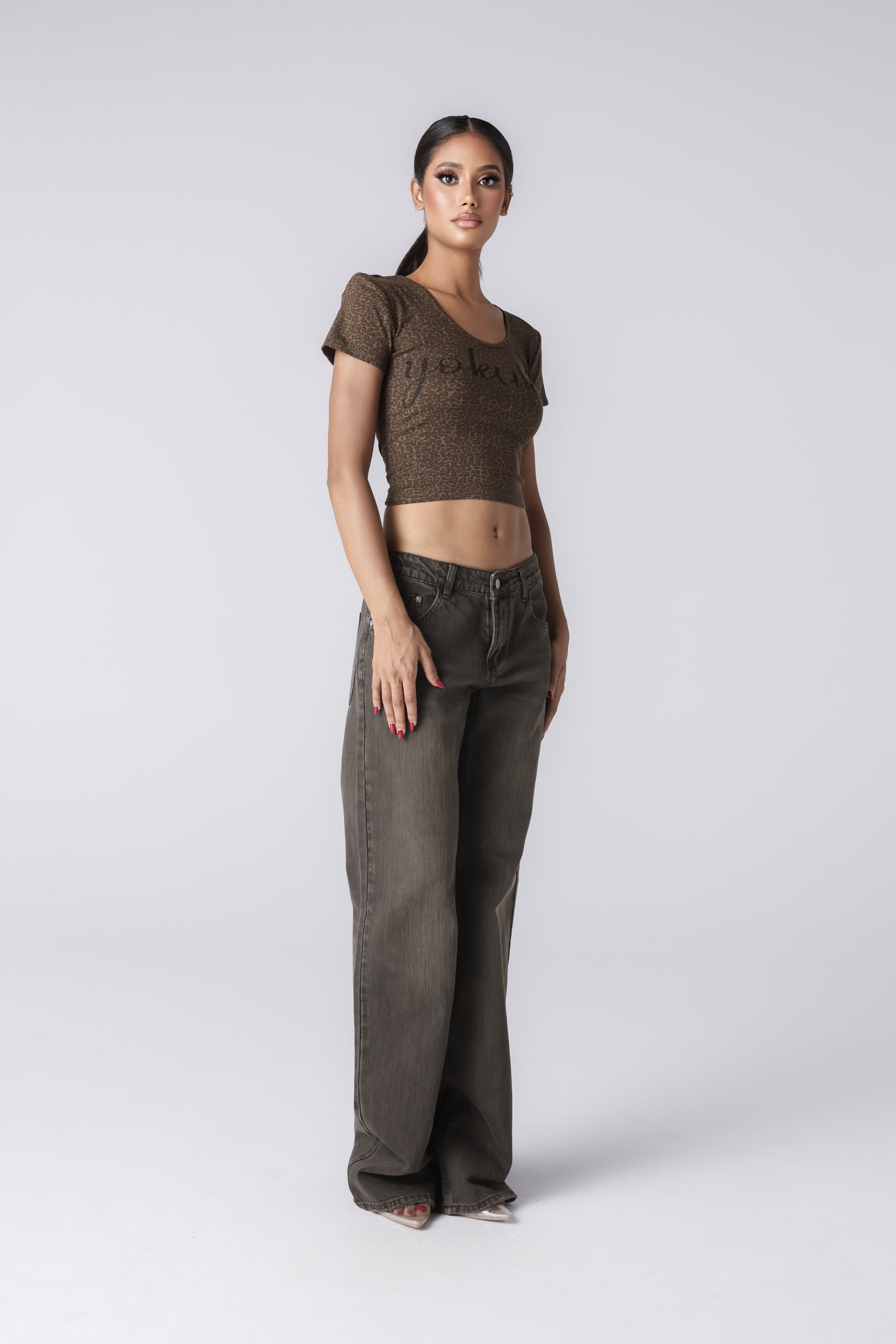 YOKUKU CROPTOP