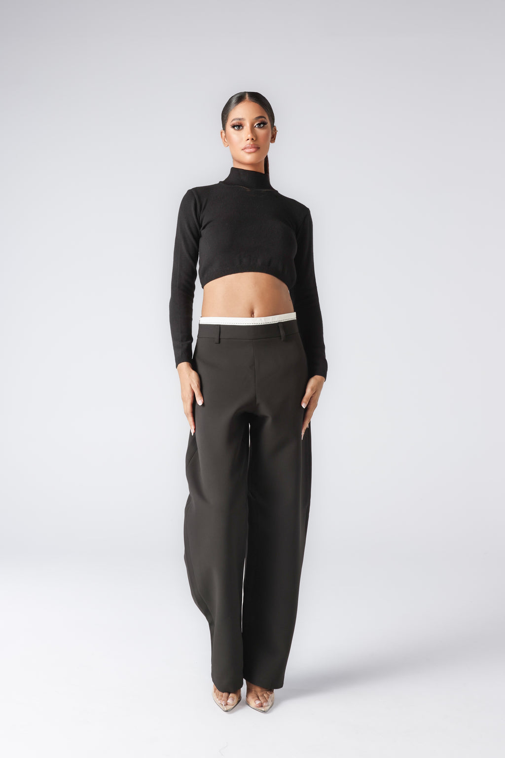 LOGAN CROPTOP