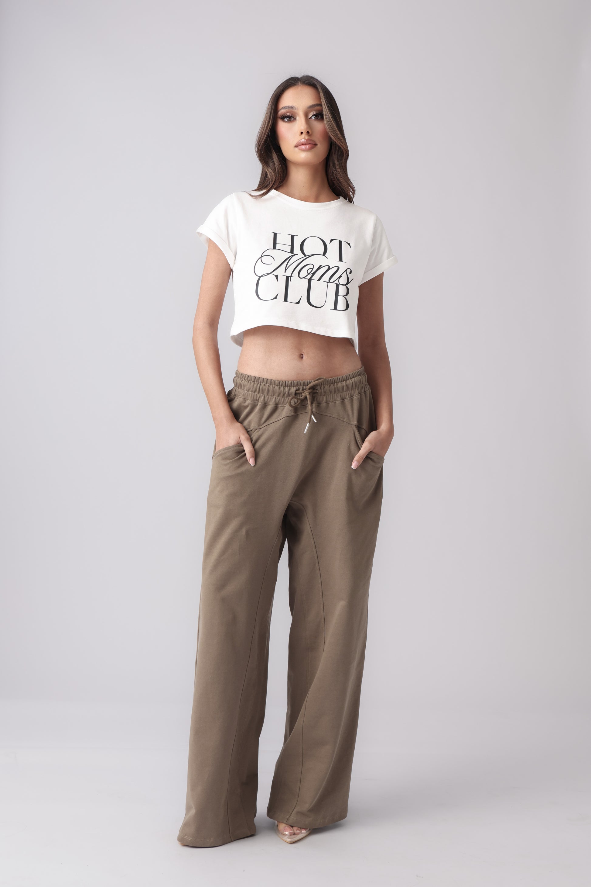 HOT MOMS CROPTOP