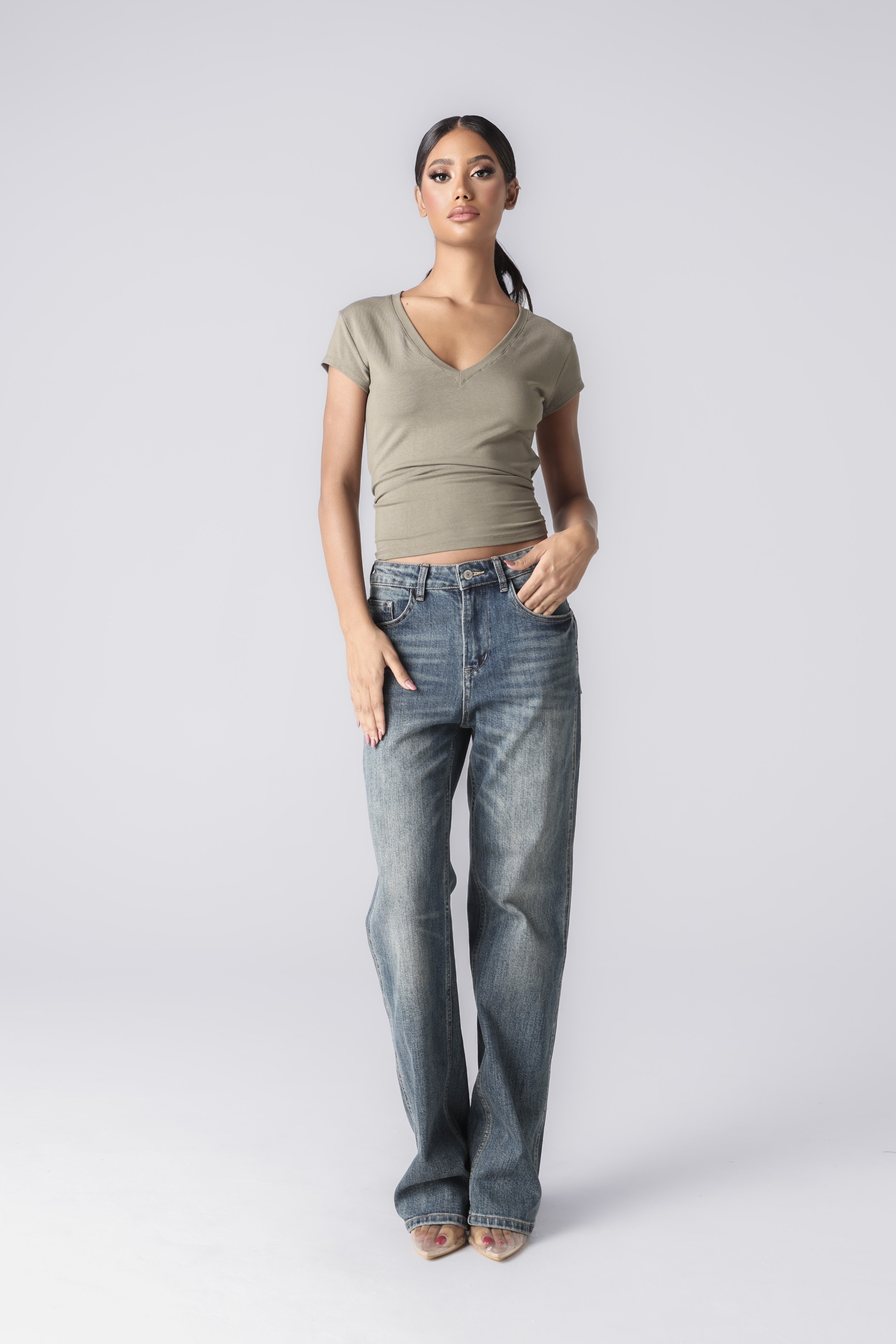 APRIL TOP