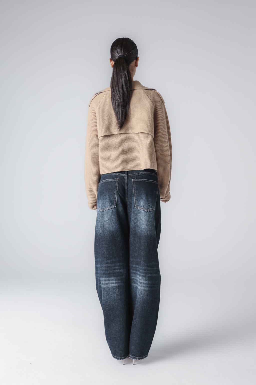 ROSY SWEATER