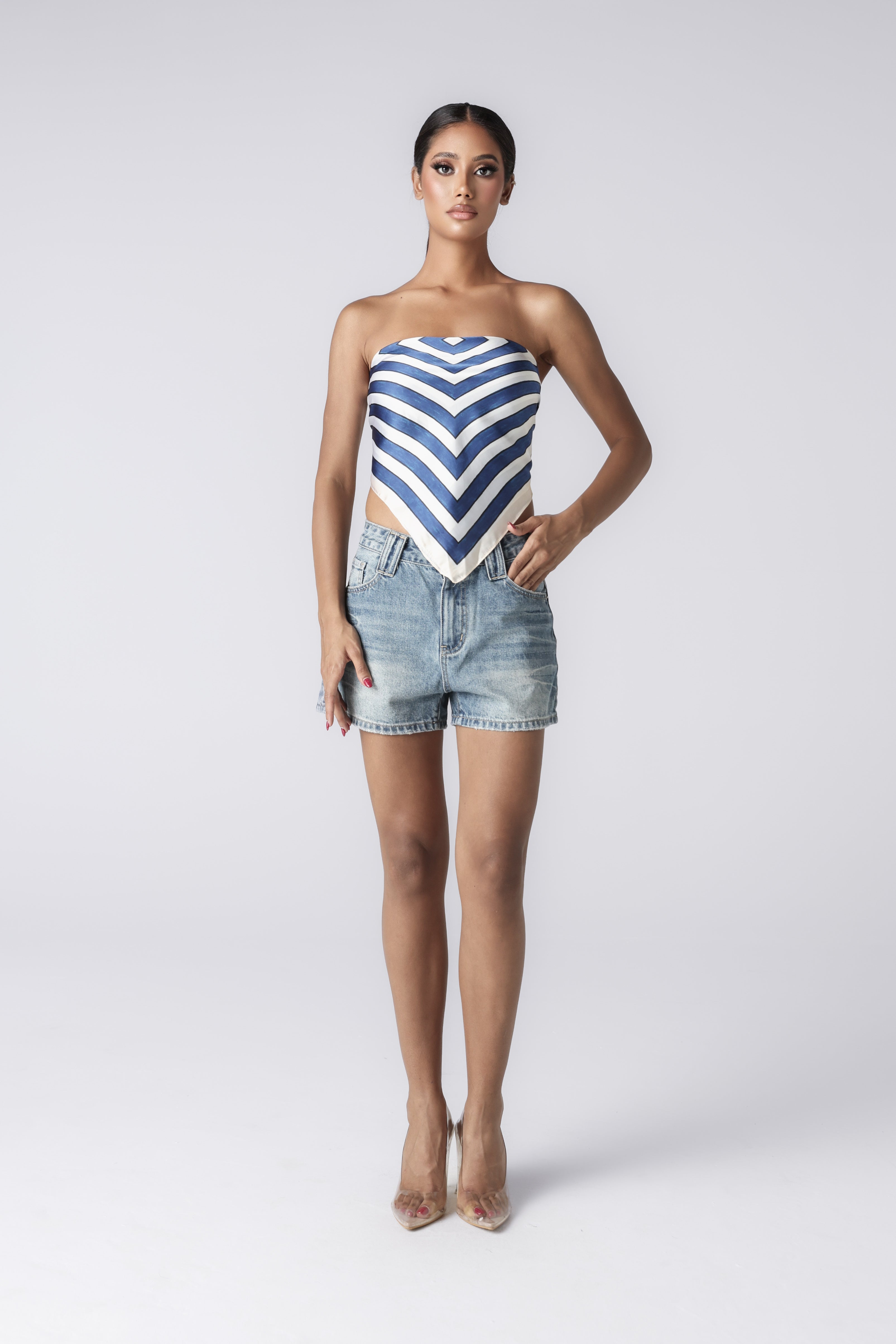 CONFIDENCE TOP