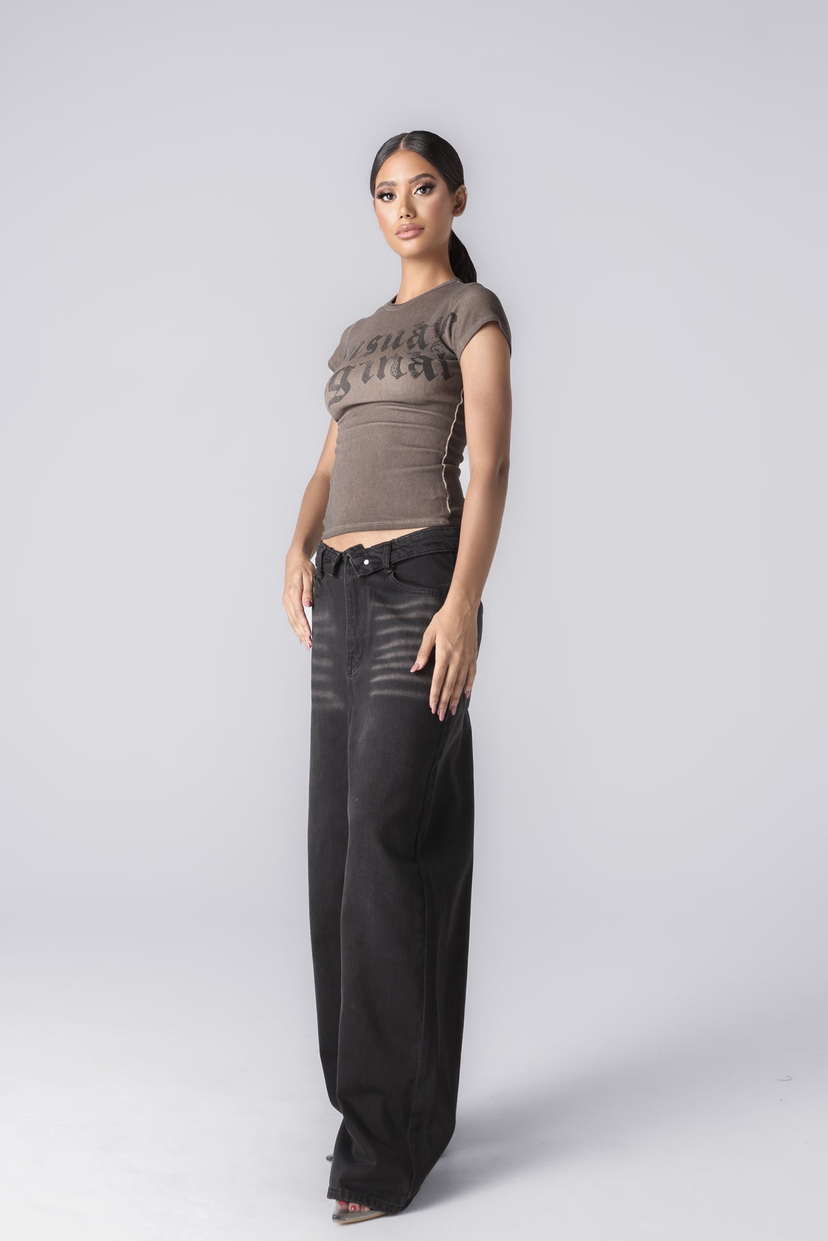 KASSANDRA T-SHIRT