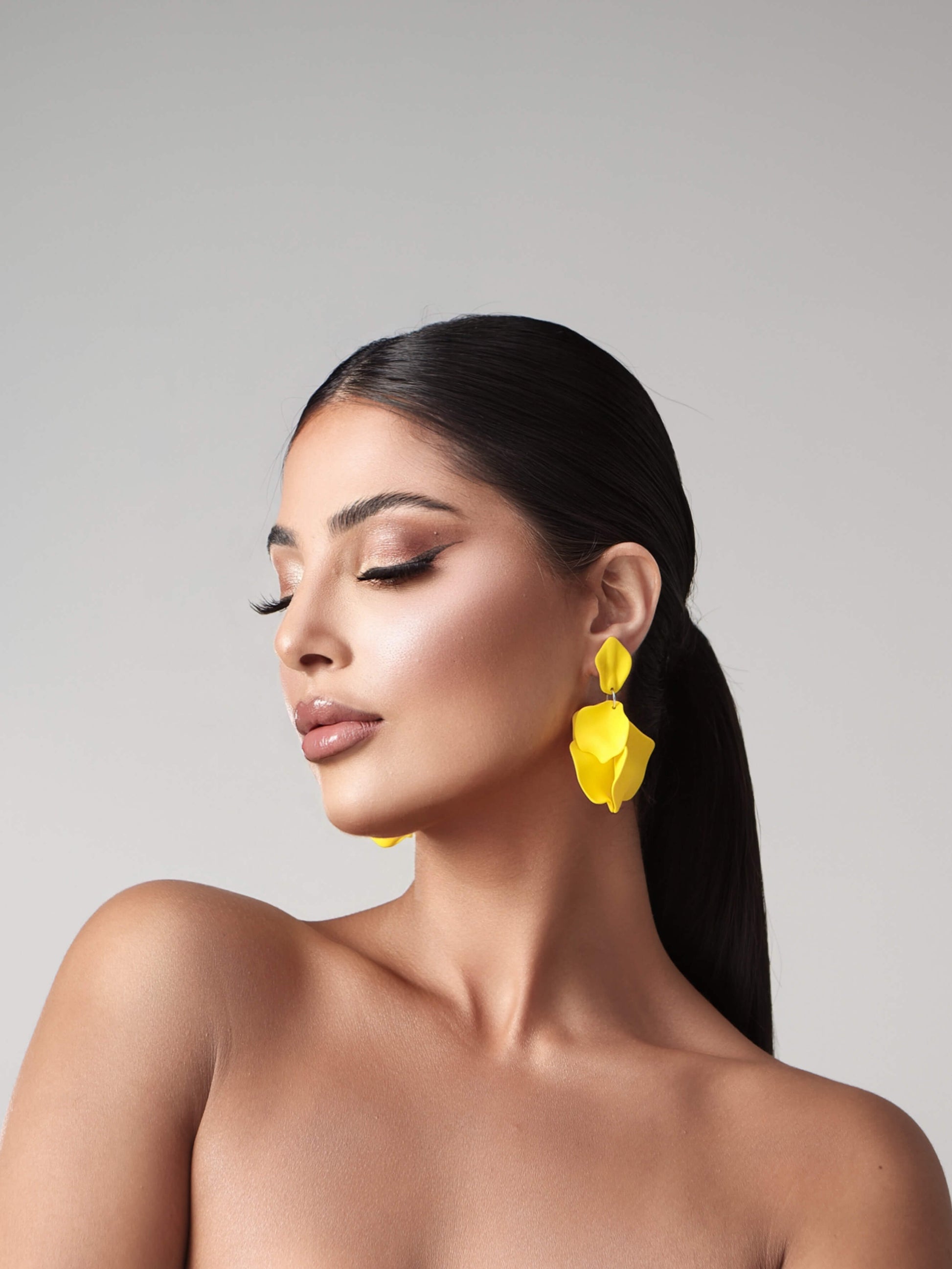 GISSEL EARRINGS