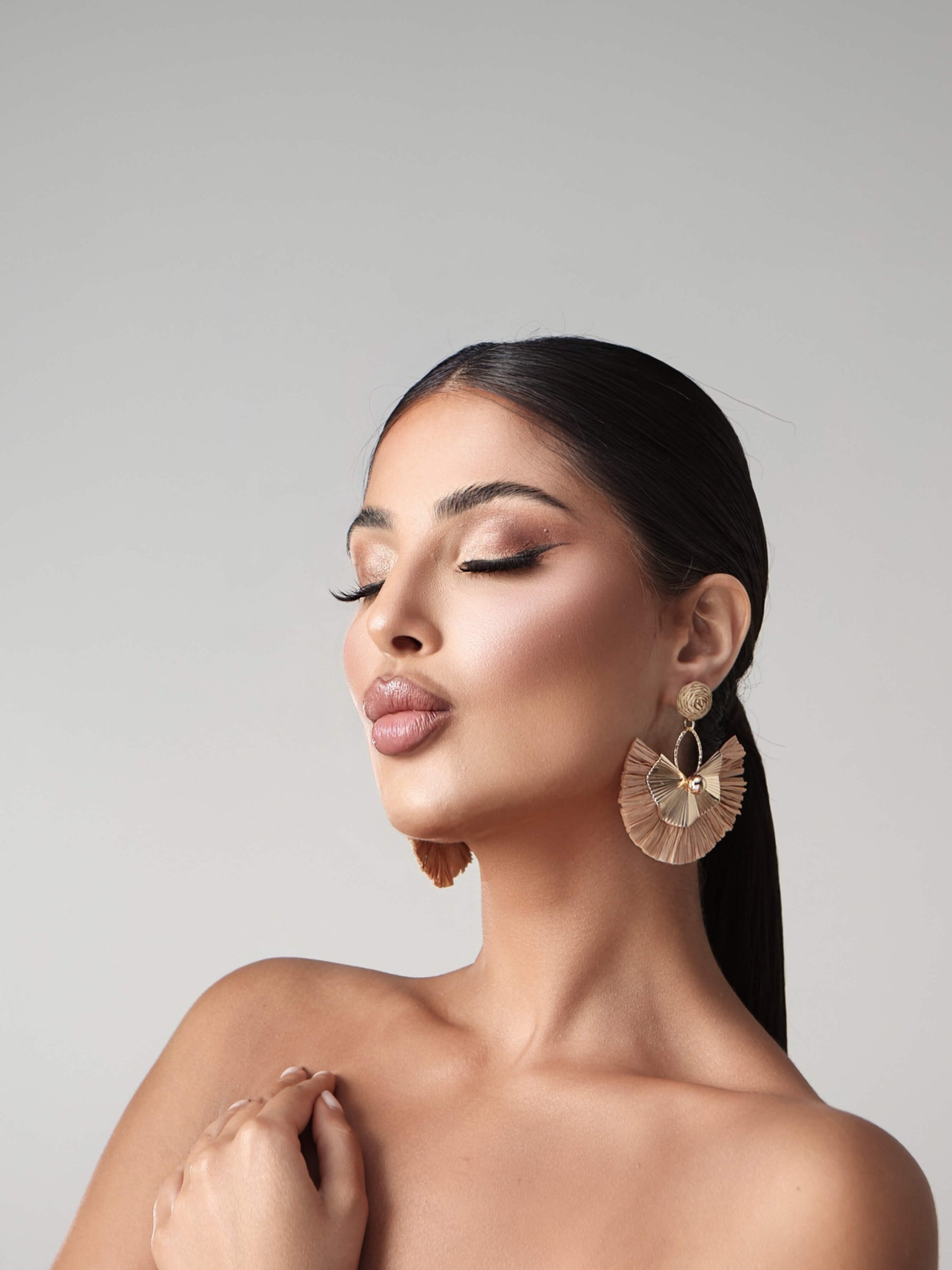 SASKIA EARRINGS